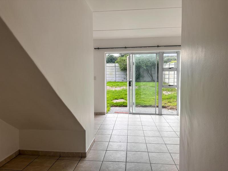 2 Bedroom Property for Sale in Protea Heights Western Cape